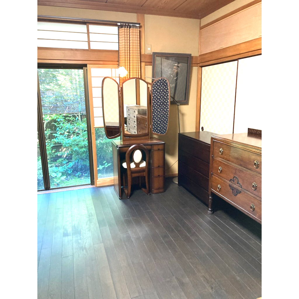 和風モダンなお部屋にも合うアンティークドレッサー - 鏡台