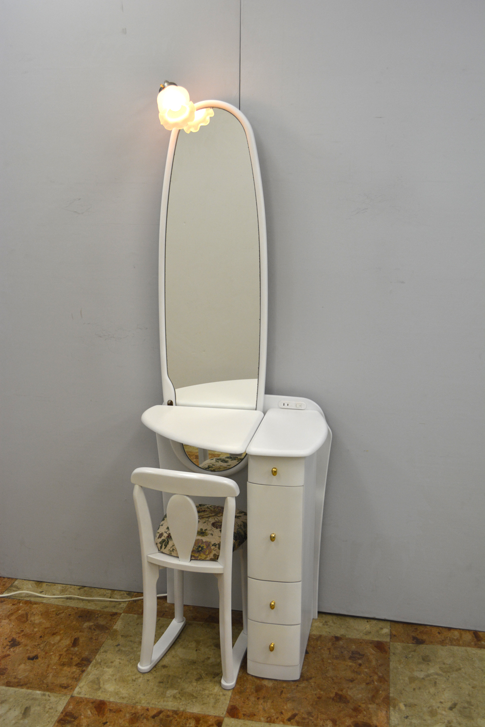 姿見エミール ホワイト色1.jpg