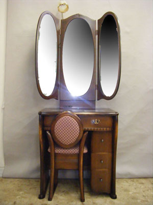 3men versailles-3_edited-1.jpg