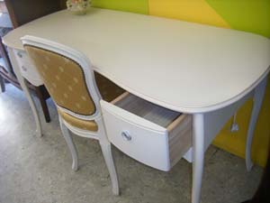 president desk elegance-migigawahikidasi.jpg